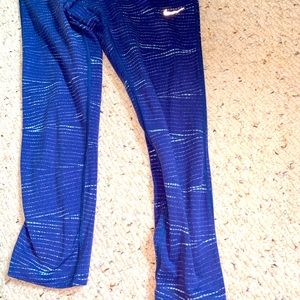 Nike small running Capri